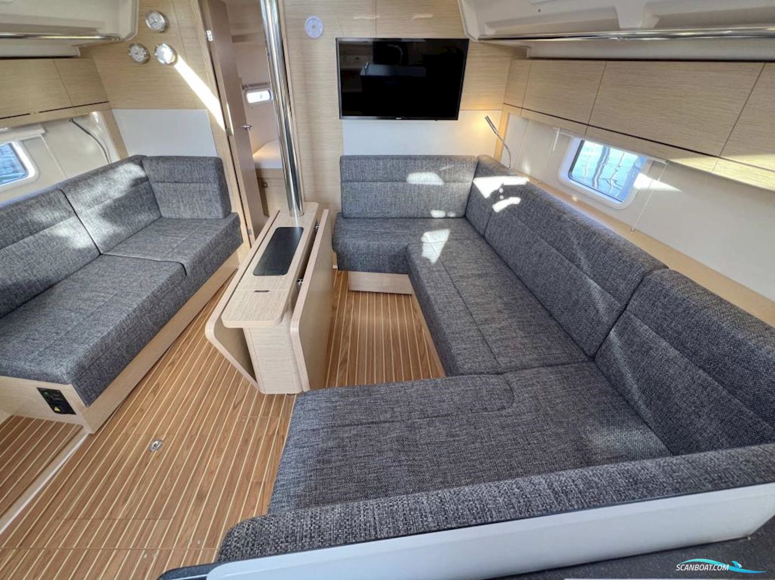 Hanse 388