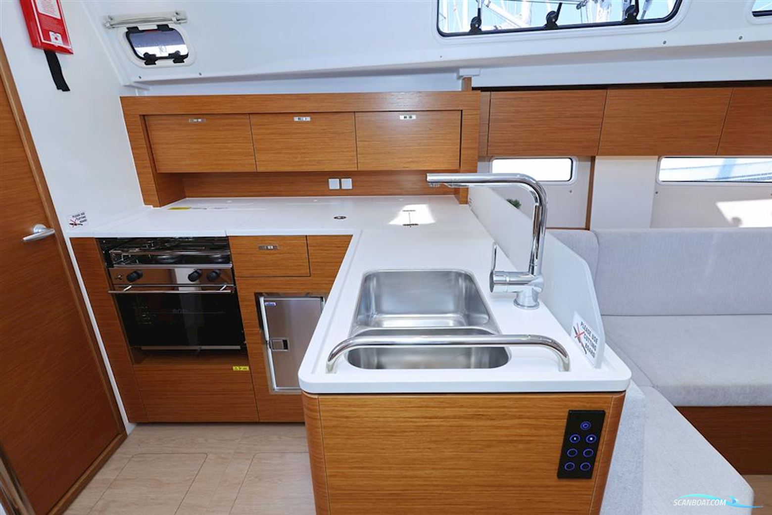 Hanse 410