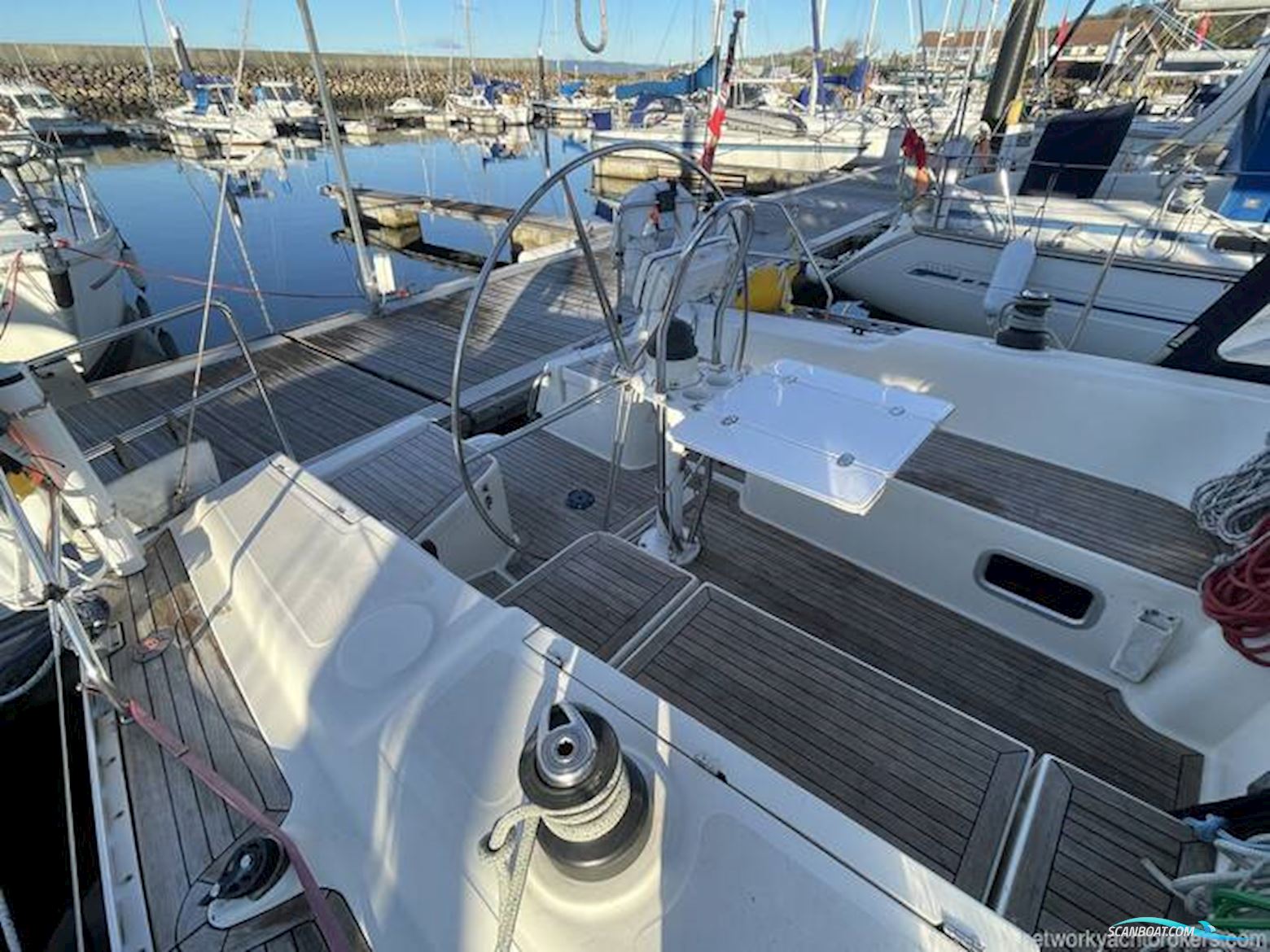 Hanse 411
