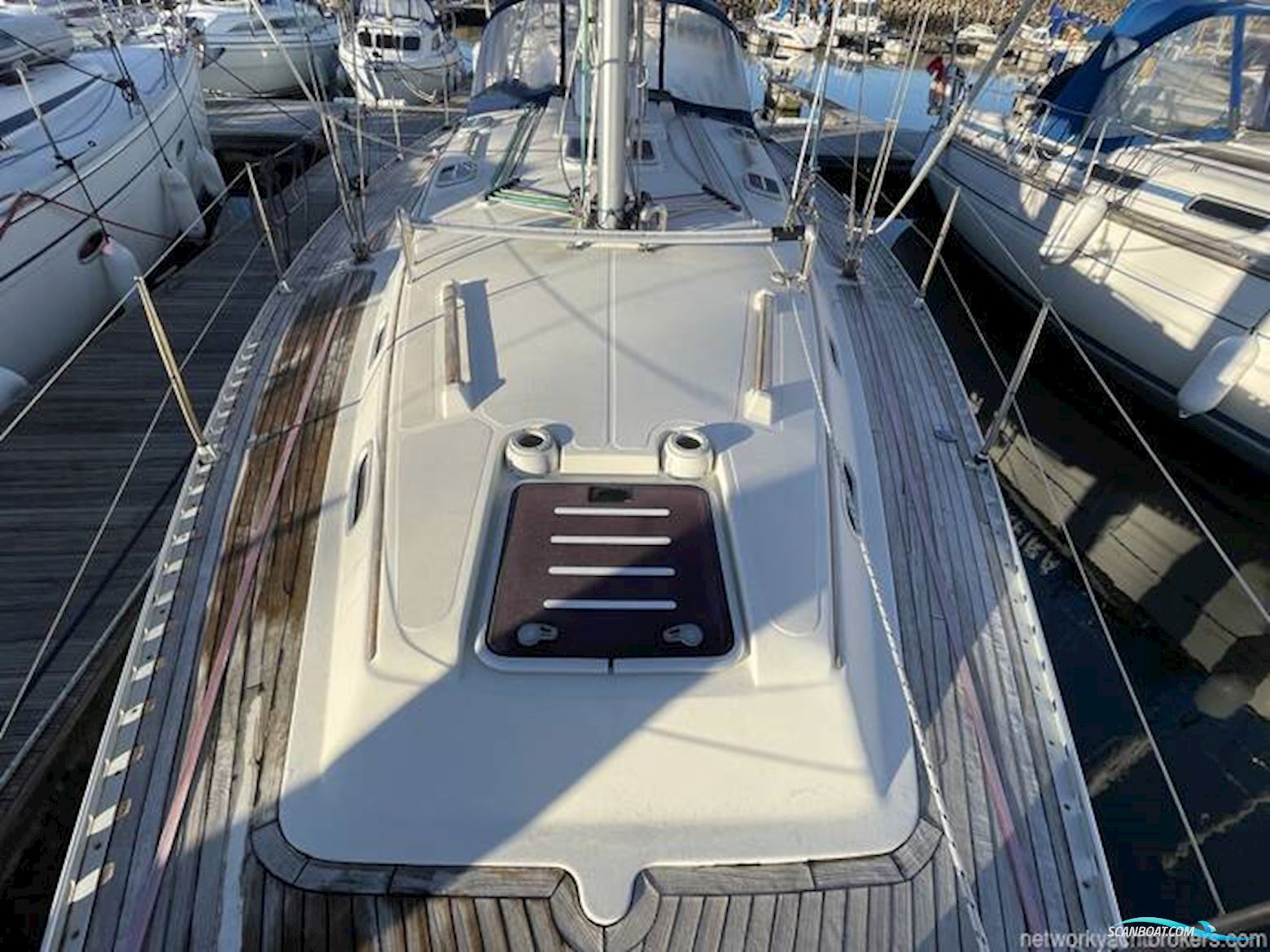 Hanse 411