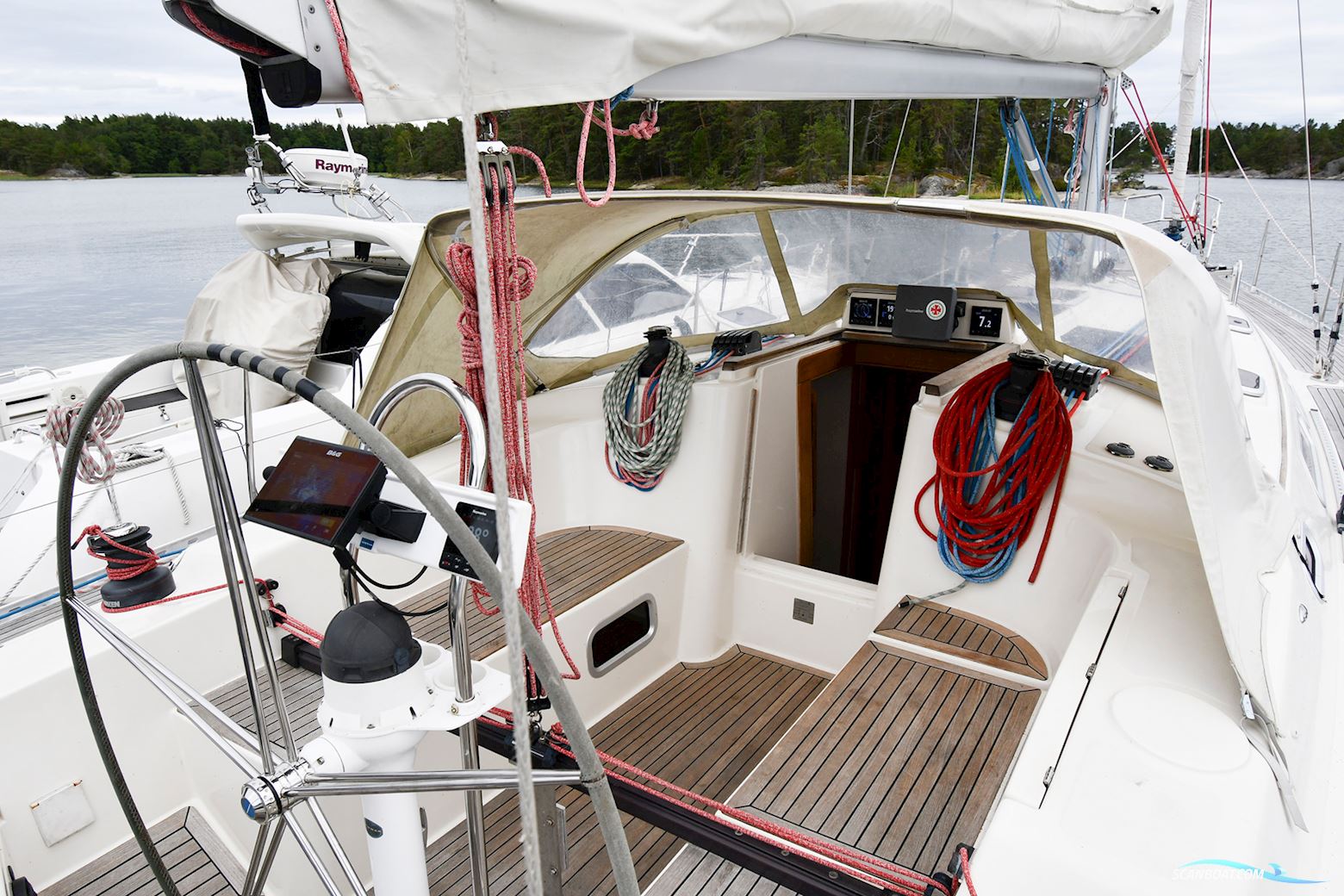 Hanse 411