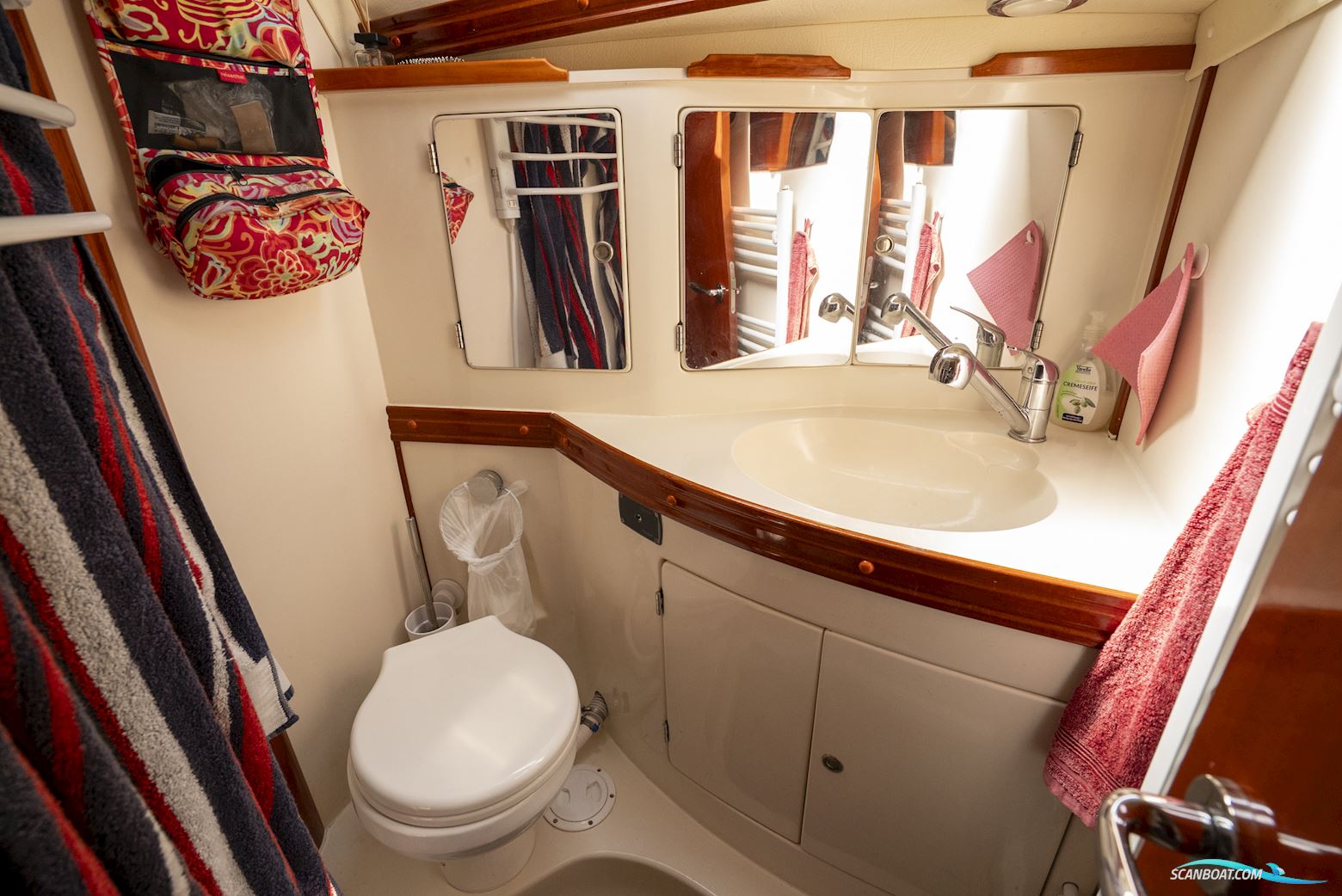 Hanse 411