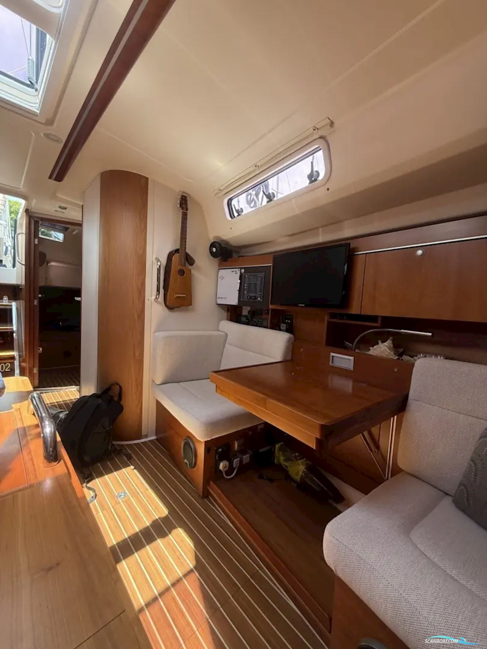 Hanse 415