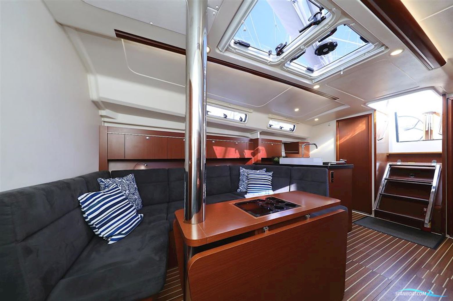 Hanse 415