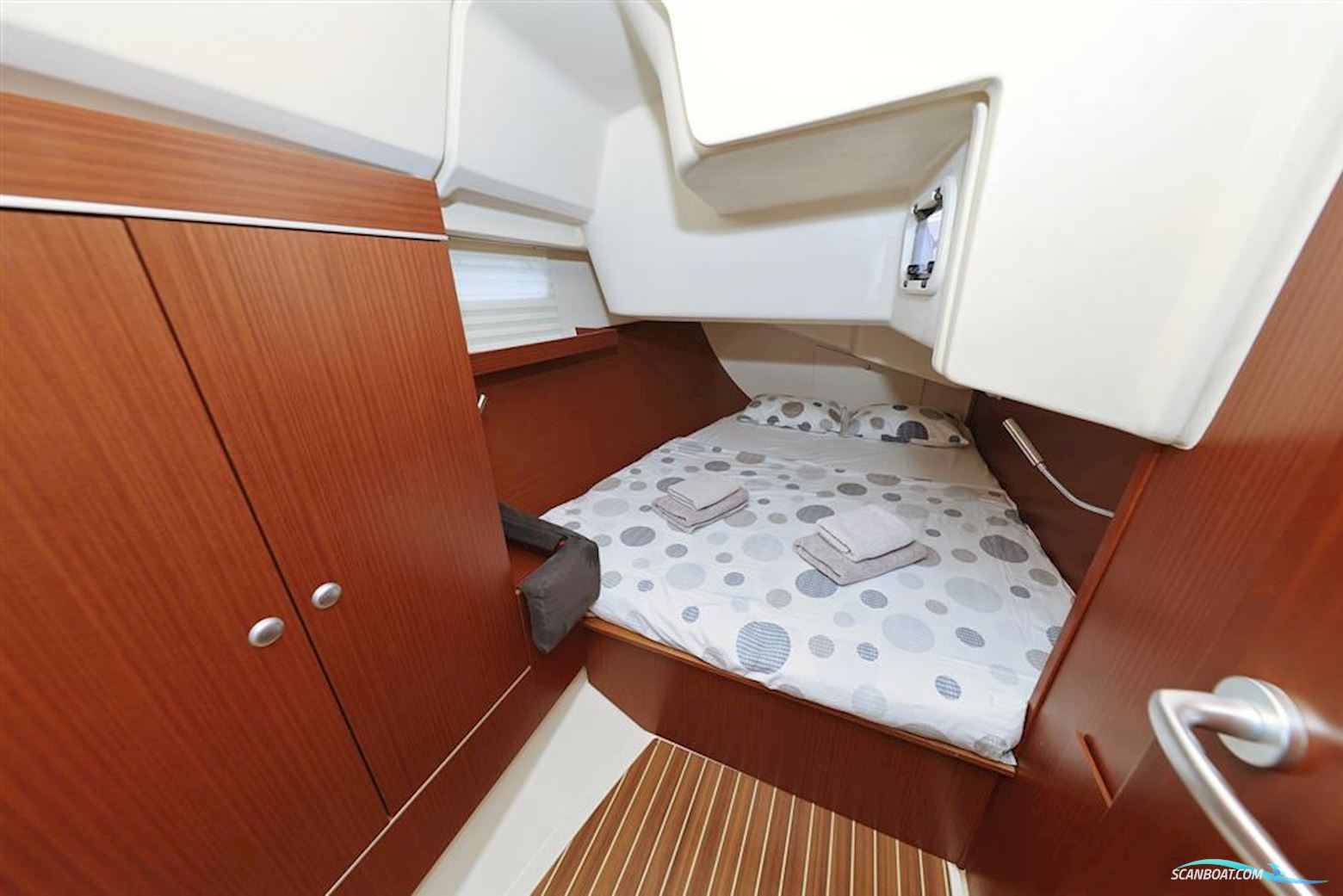 Hanse 415