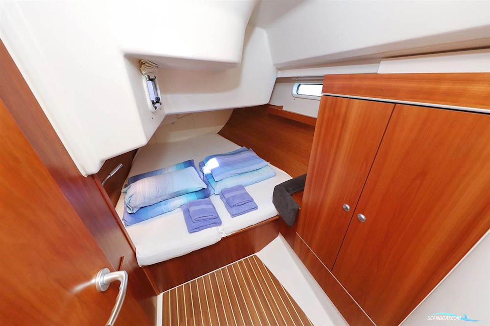 Hanse 415