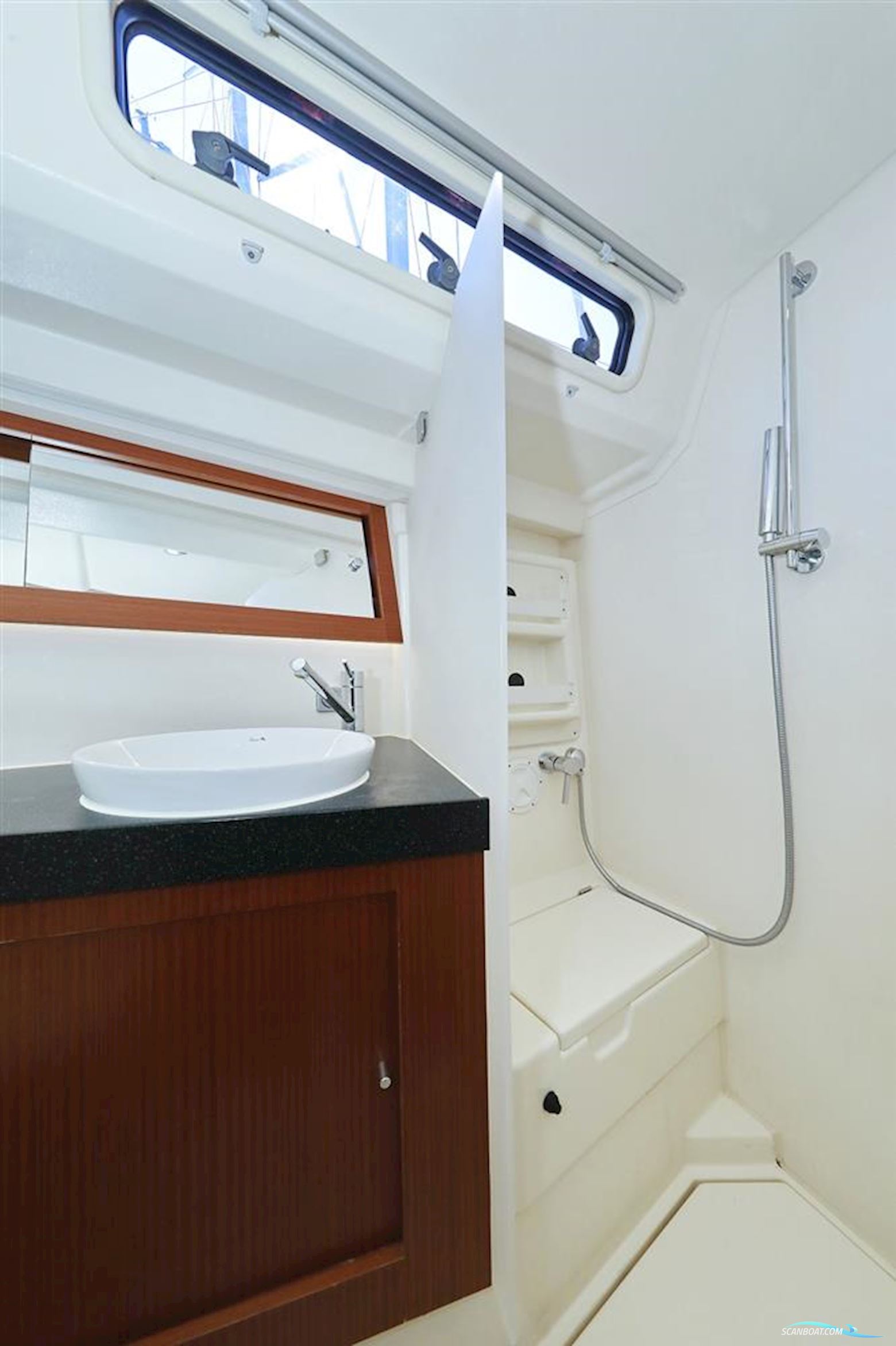 Hanse 415