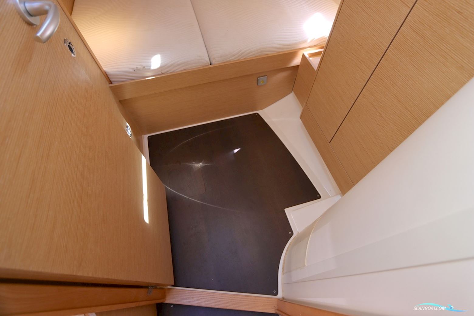 Hanse 418