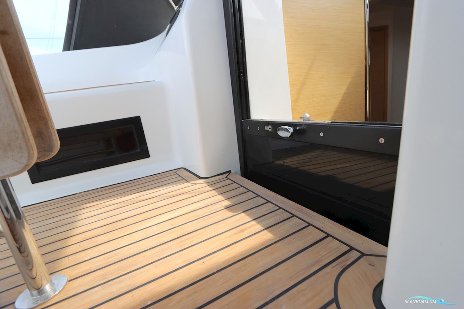 Hanse 418