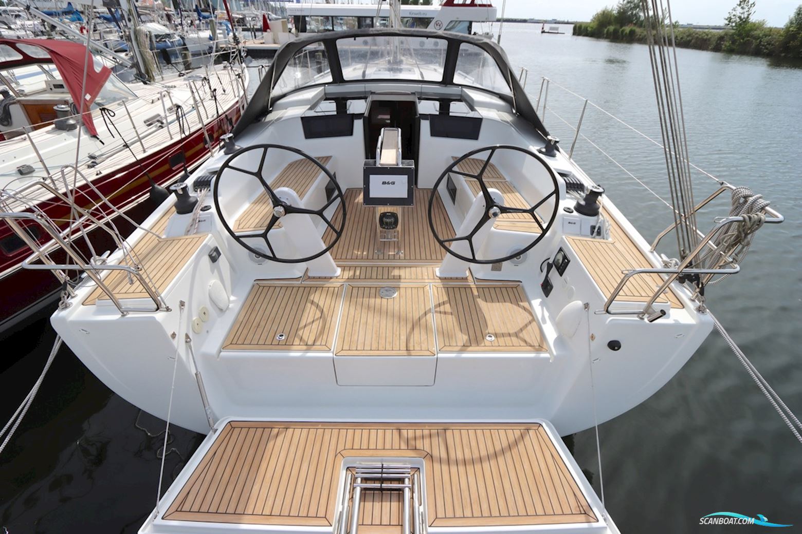Hanse 418