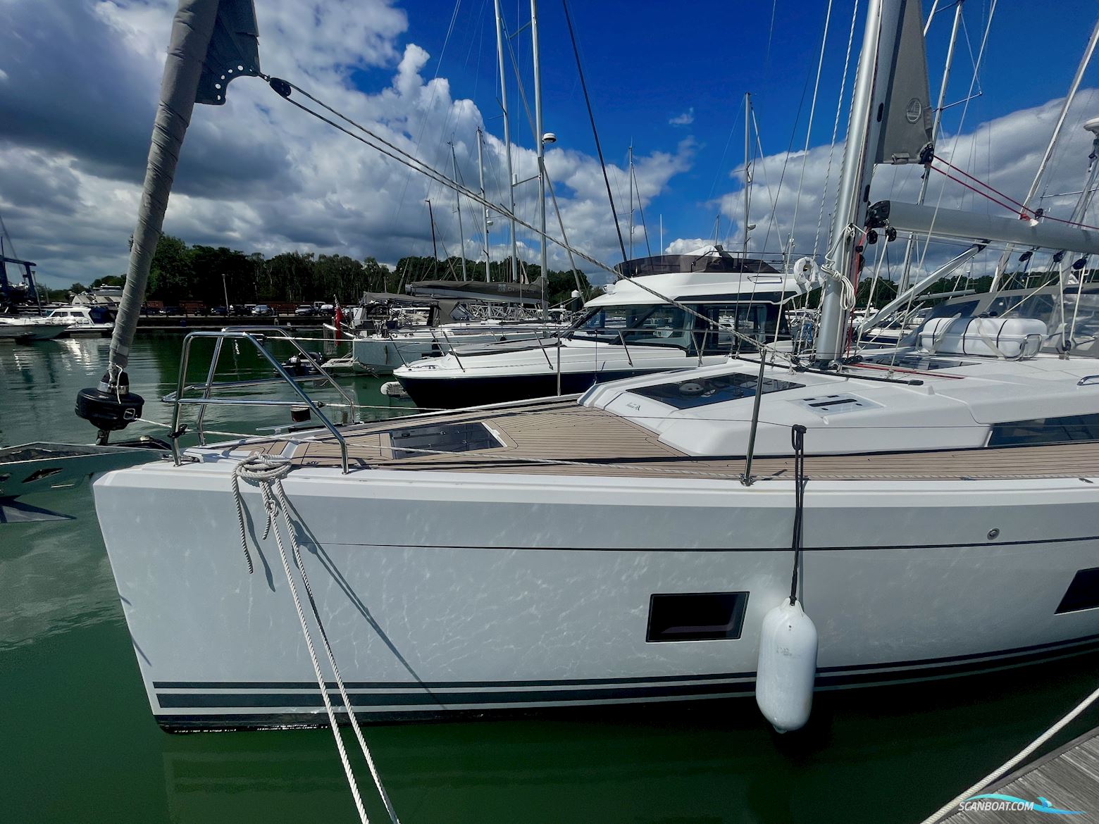 Hanse 418
