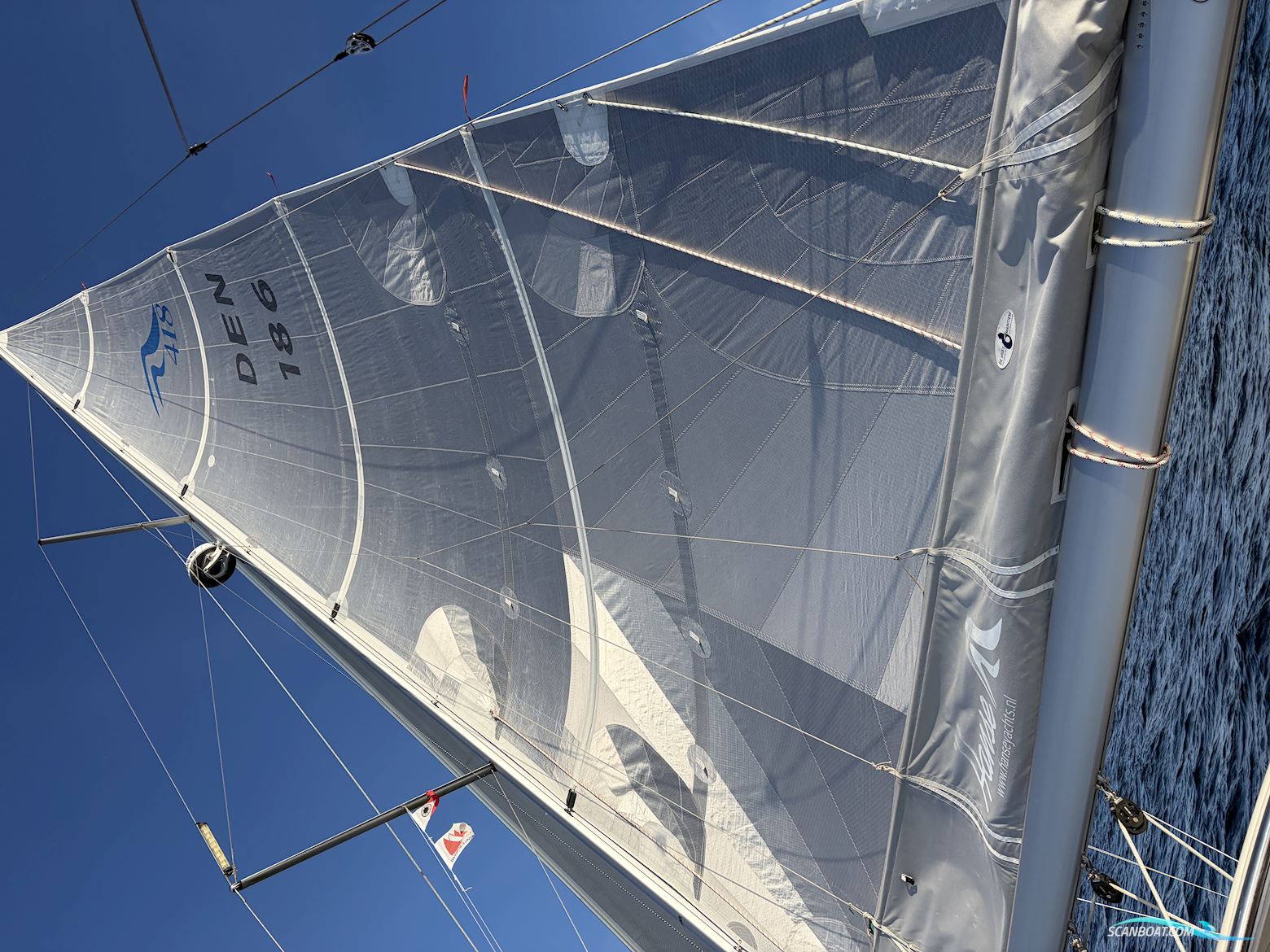 Hanse 418