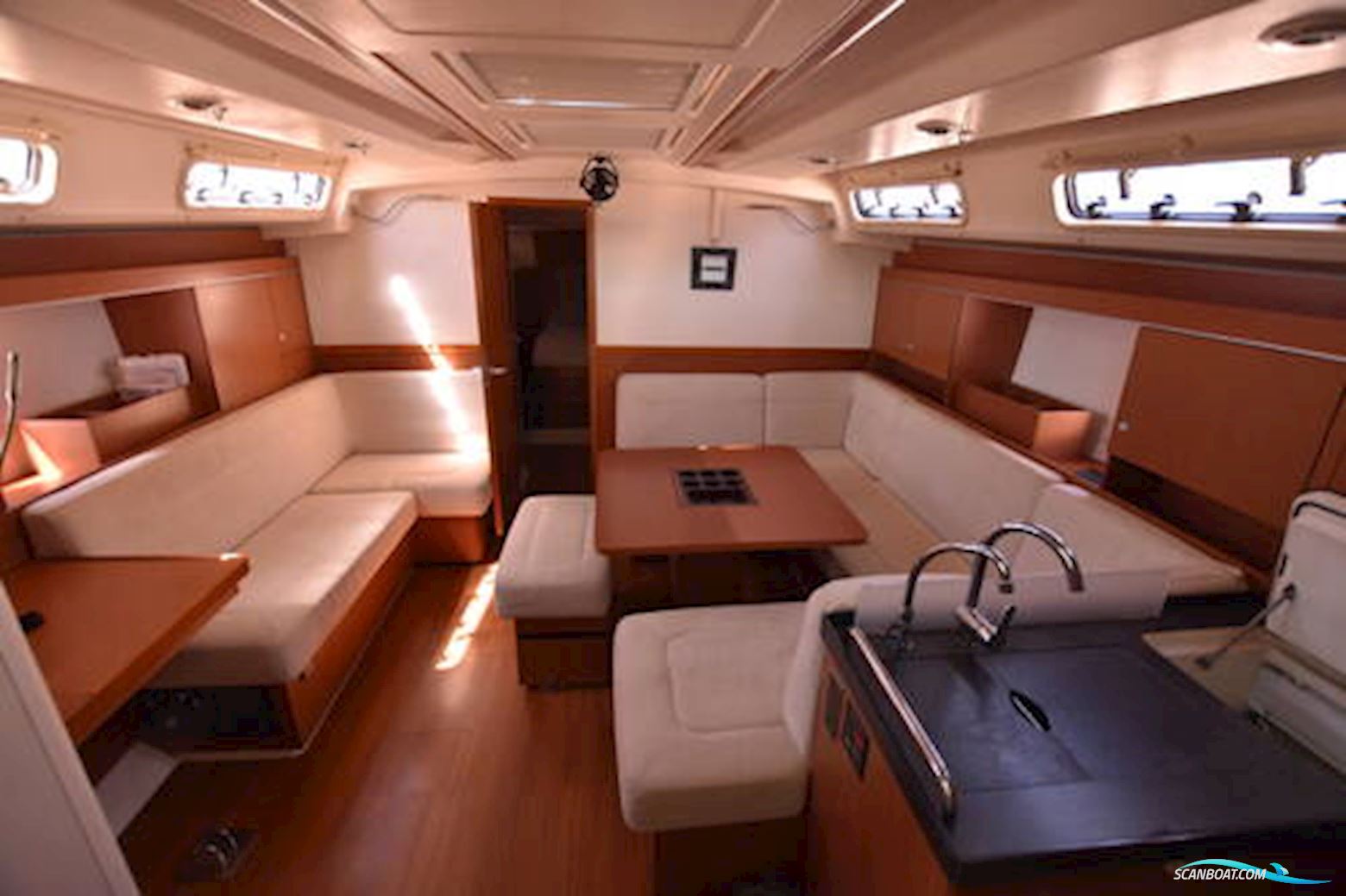 Hanse 445