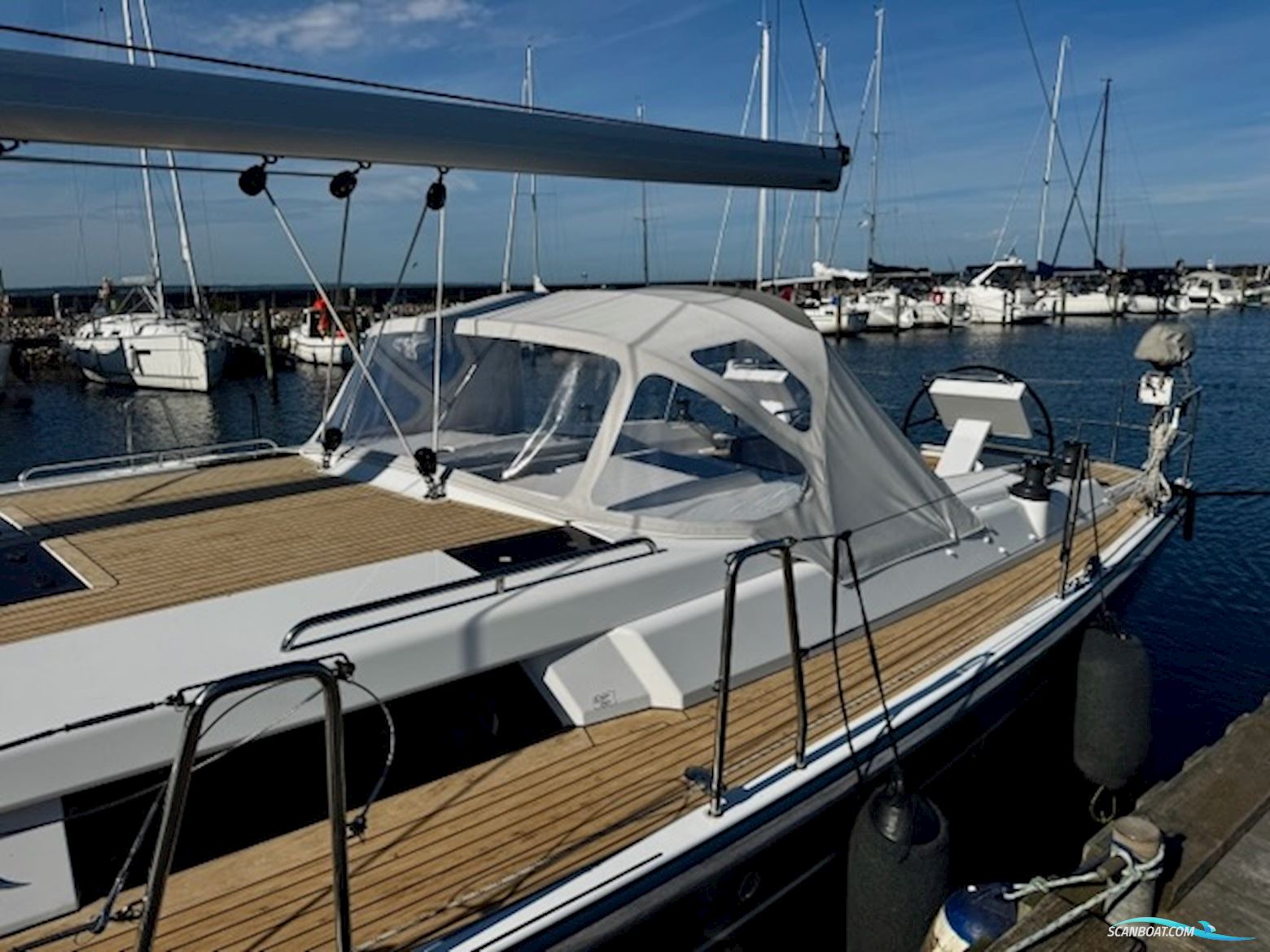 Hanse 455 "Queen B" - 2017 Sailingboat 2017, with Volvo Penta D2-55 engine, Denmark