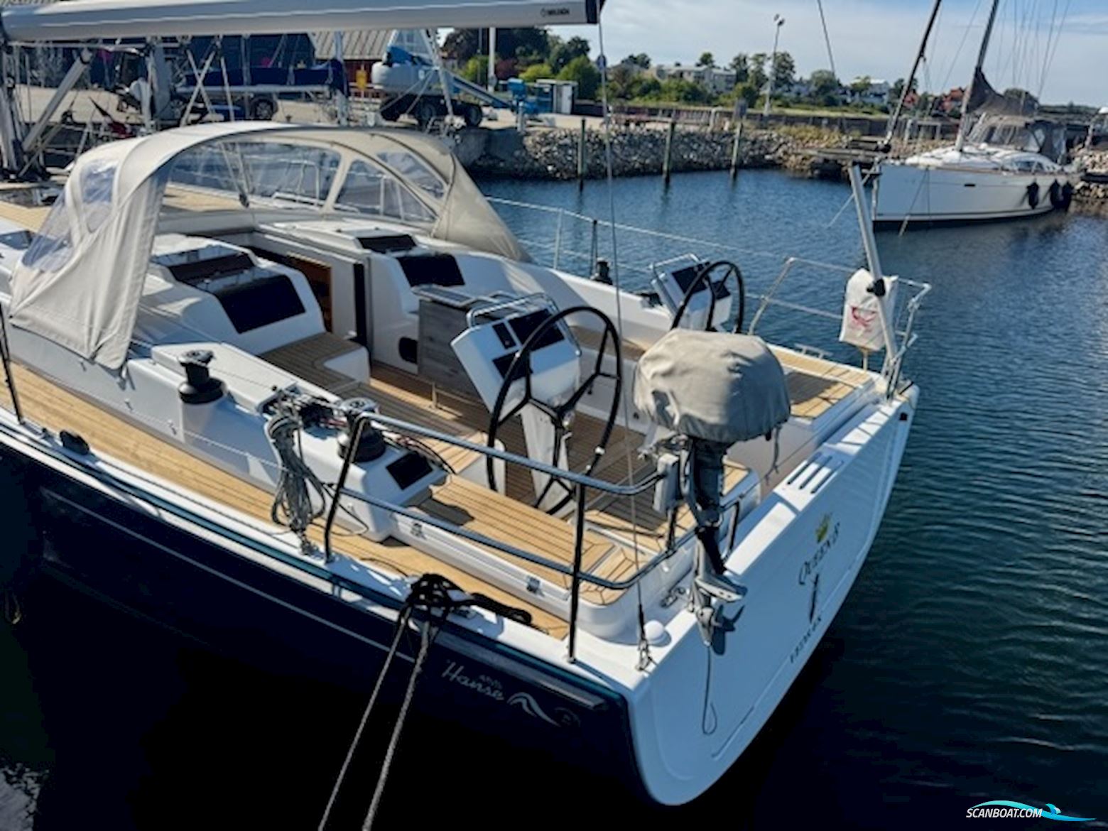 Hanse 455 "Queen B" - 2017