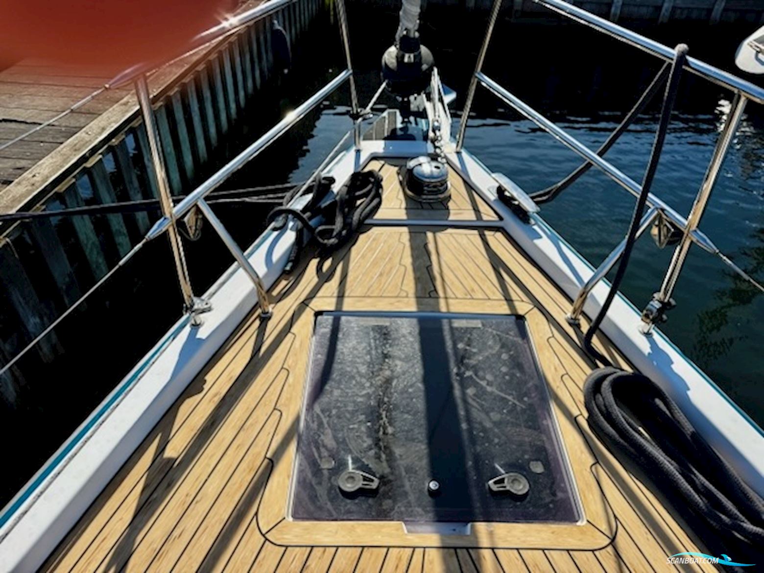Hanse 455 "Queen B" - 2017