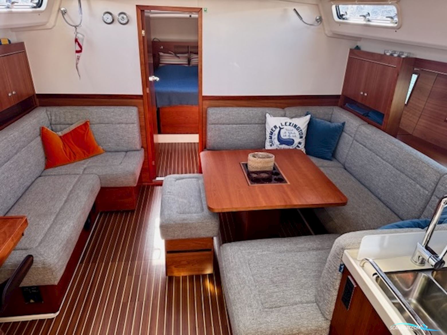 Hanse 455 "Queen B" - 2017
