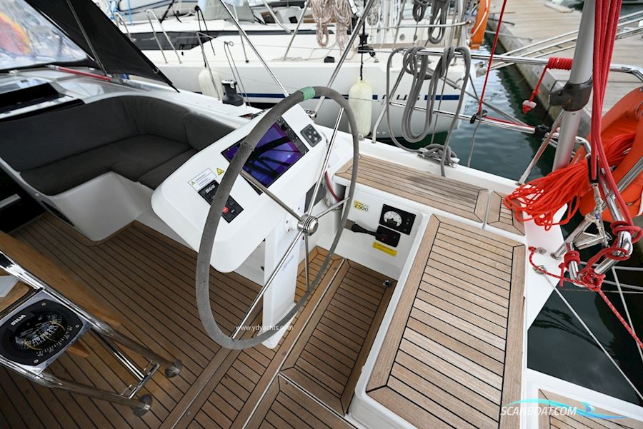 Hanse 458