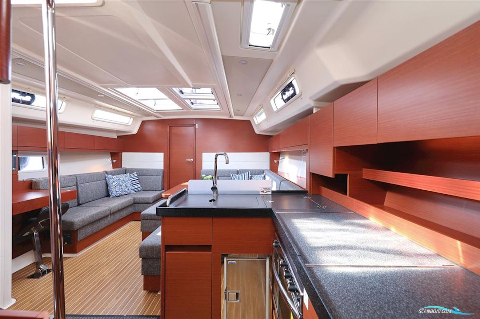 Hanse 458