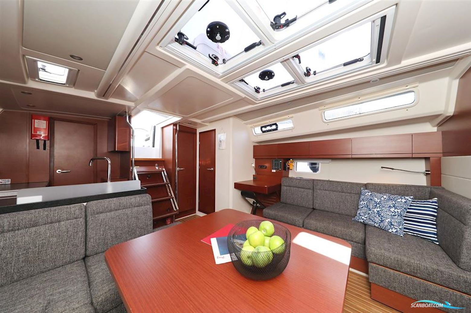 Hanse 458