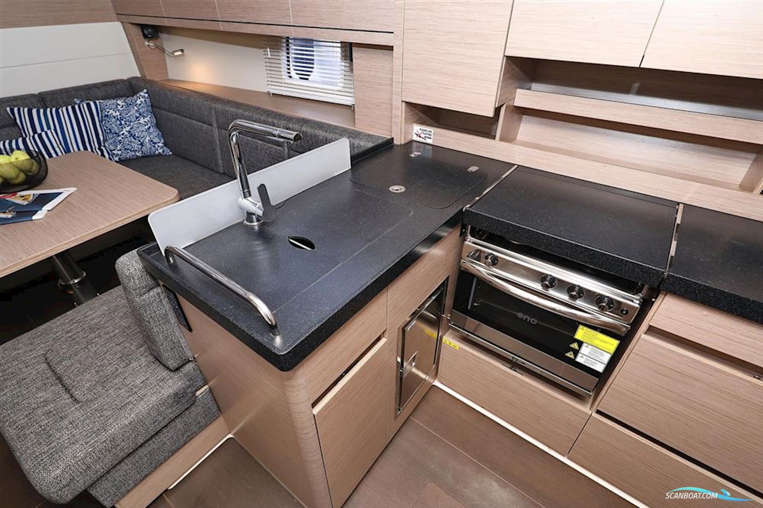 Hanse 458