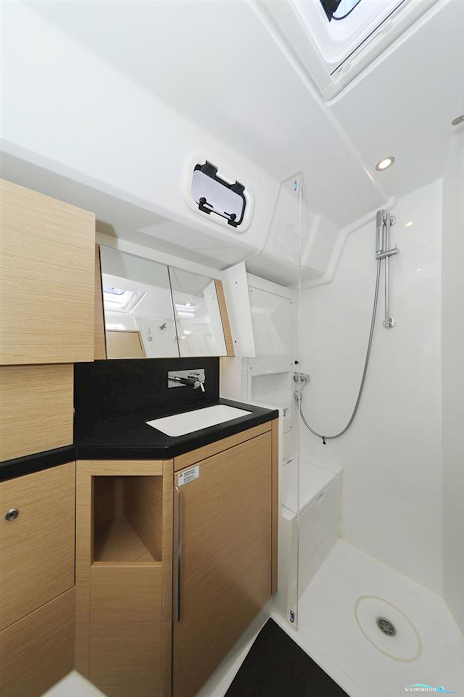 Hanse 460