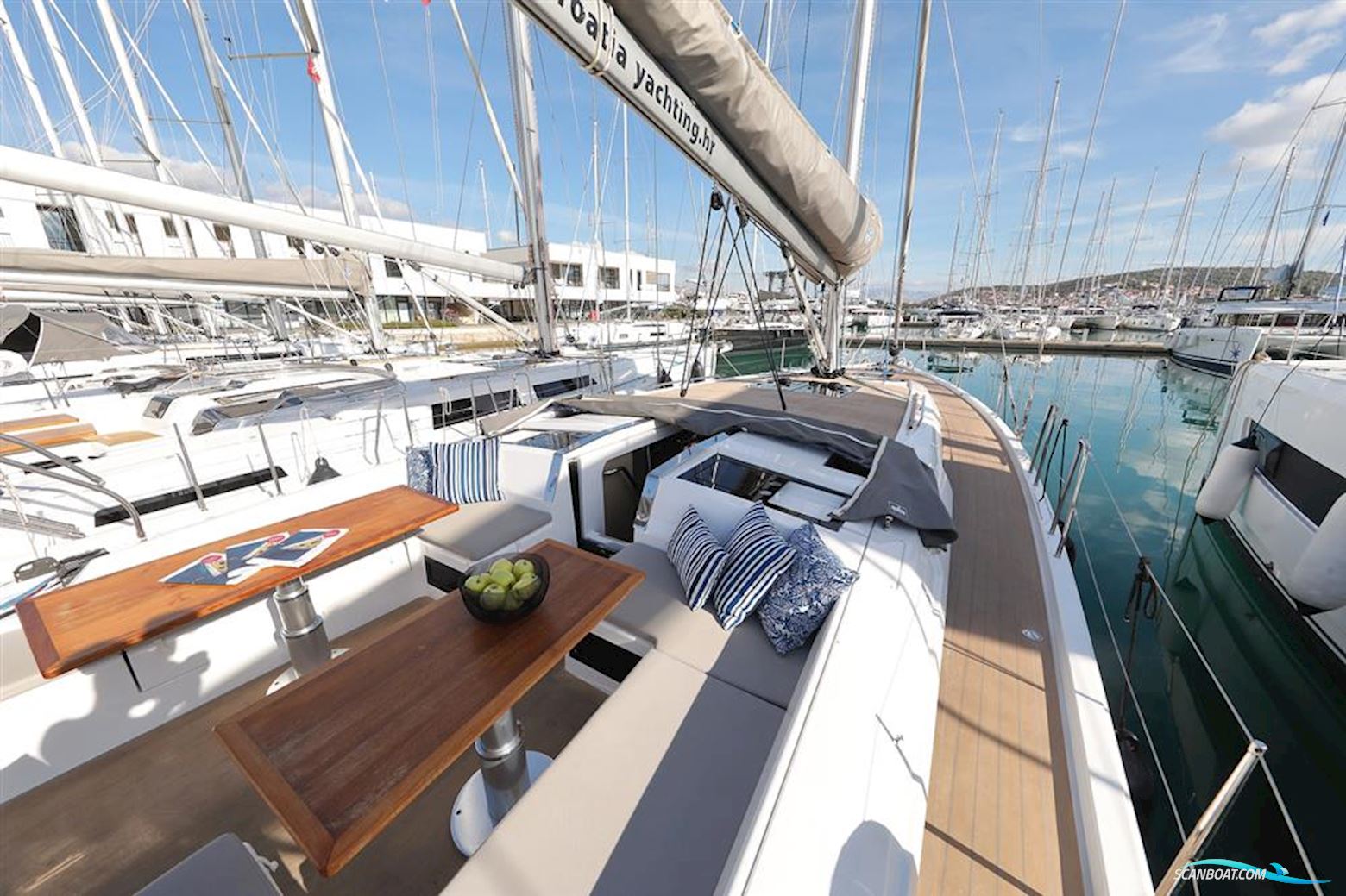 Hanse 460