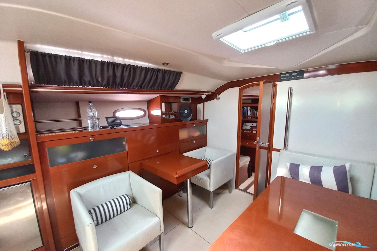 Hanse 461