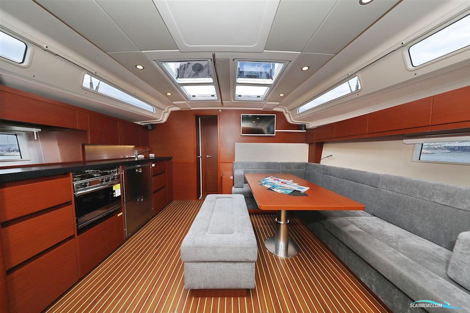 Hanse 508