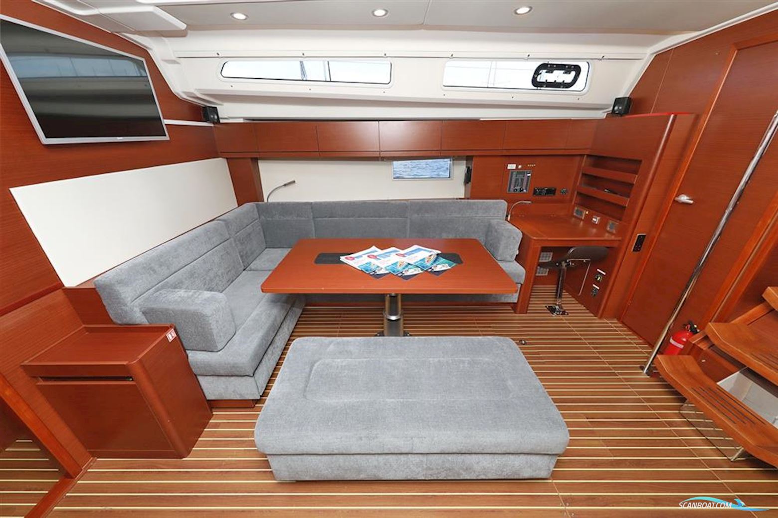 Hanse 508