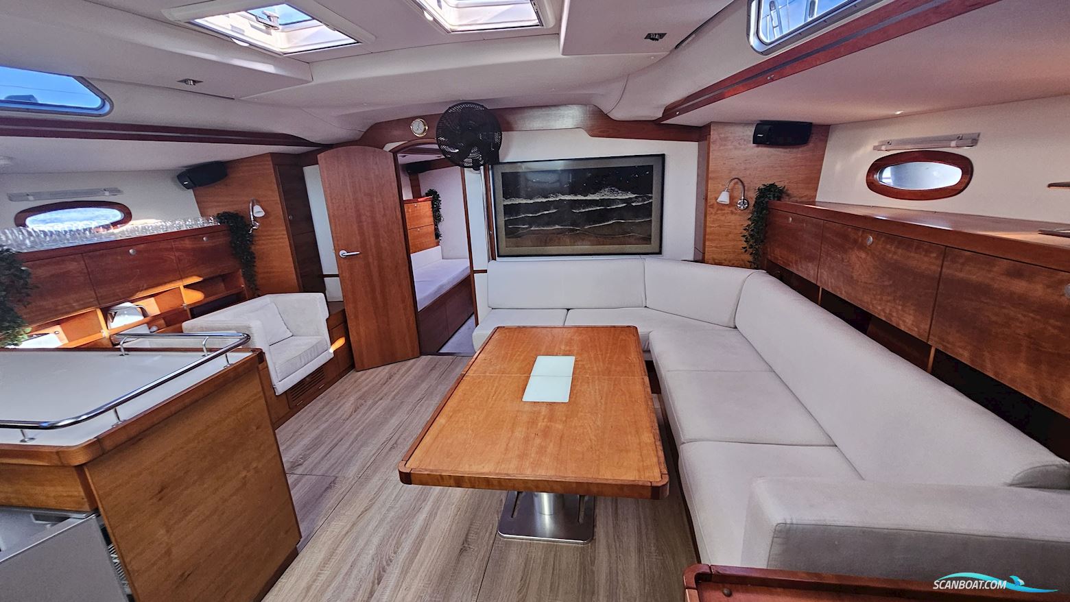 Hanse 531 E