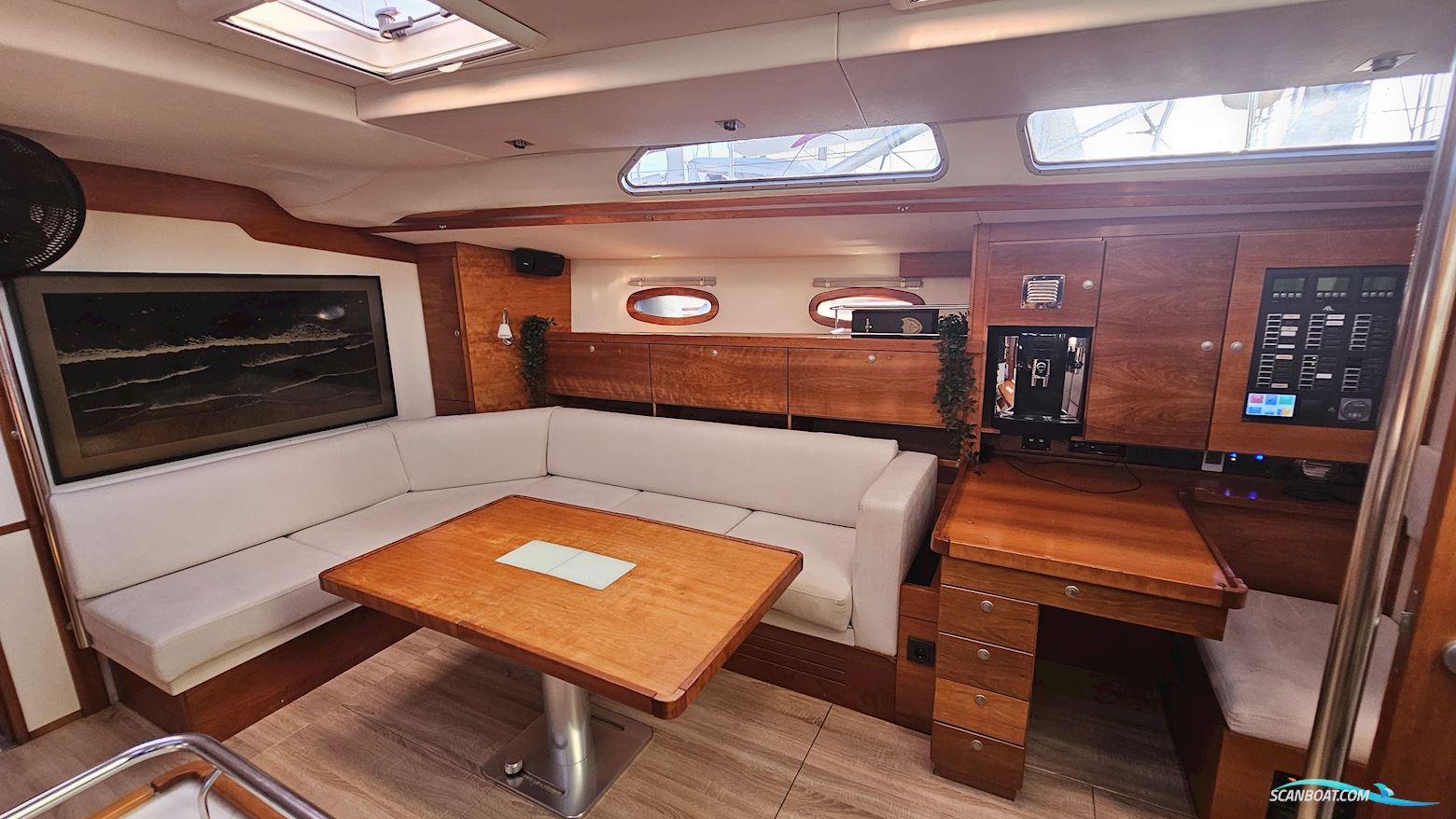Hanse 531 E