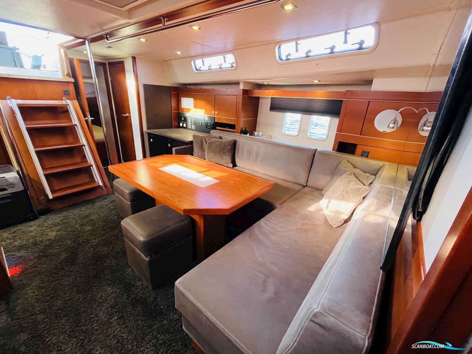 Hanse 545