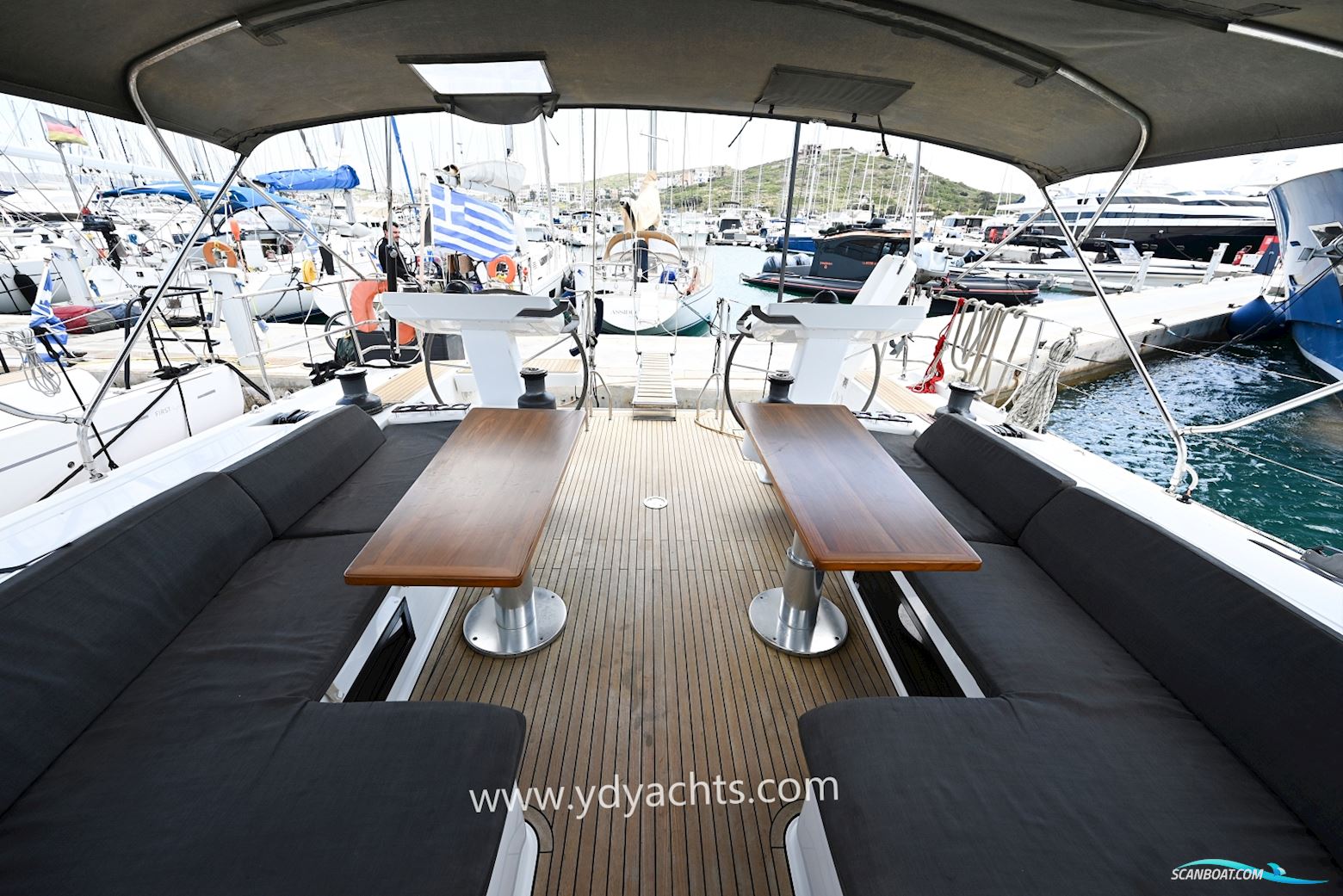 Hanse 548