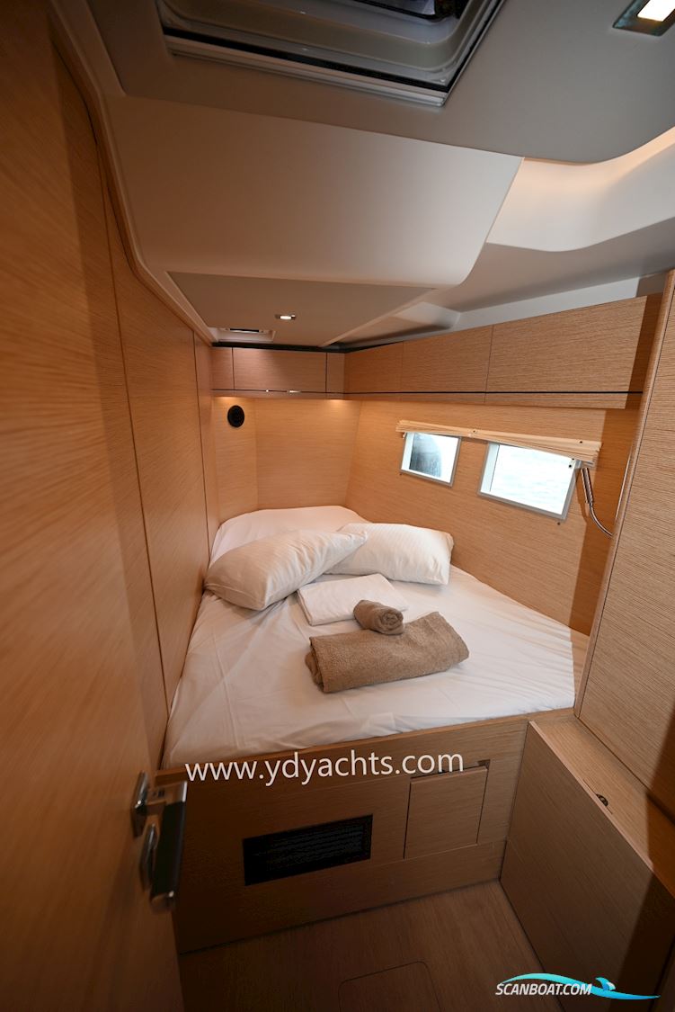 Hanse 548