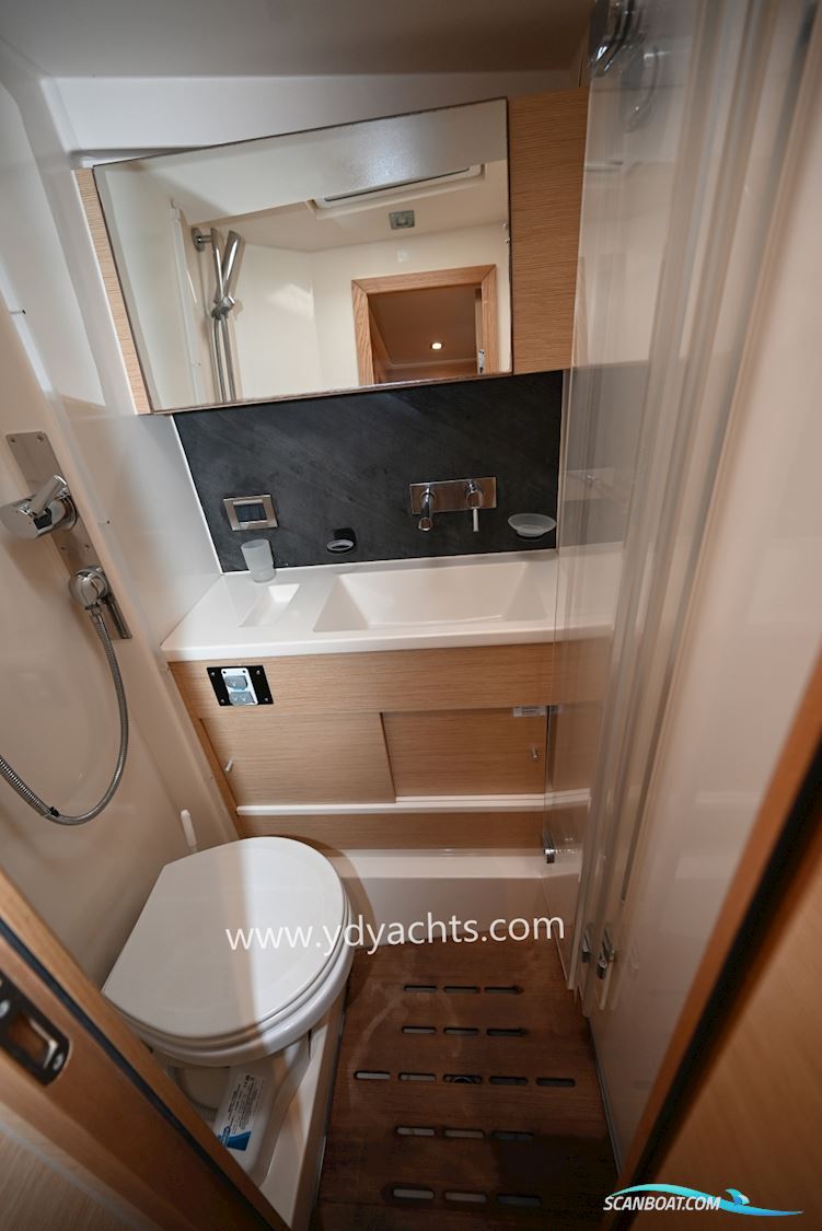 Hanse 548