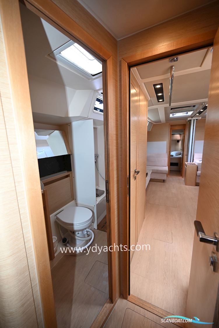 Hanse 548