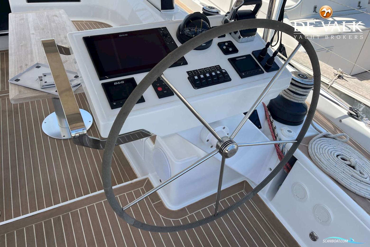 Hanse 588