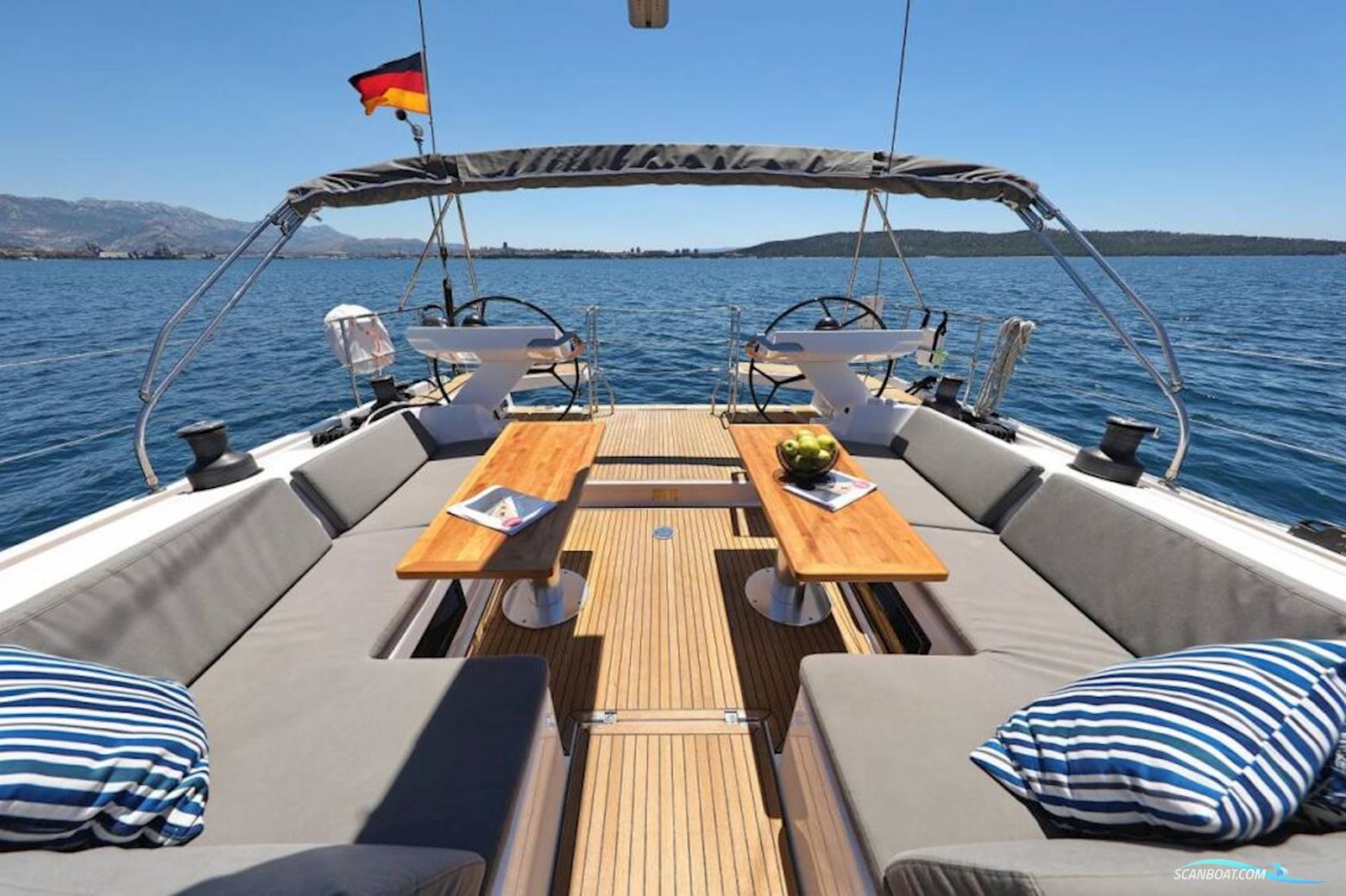 Hanse 588
