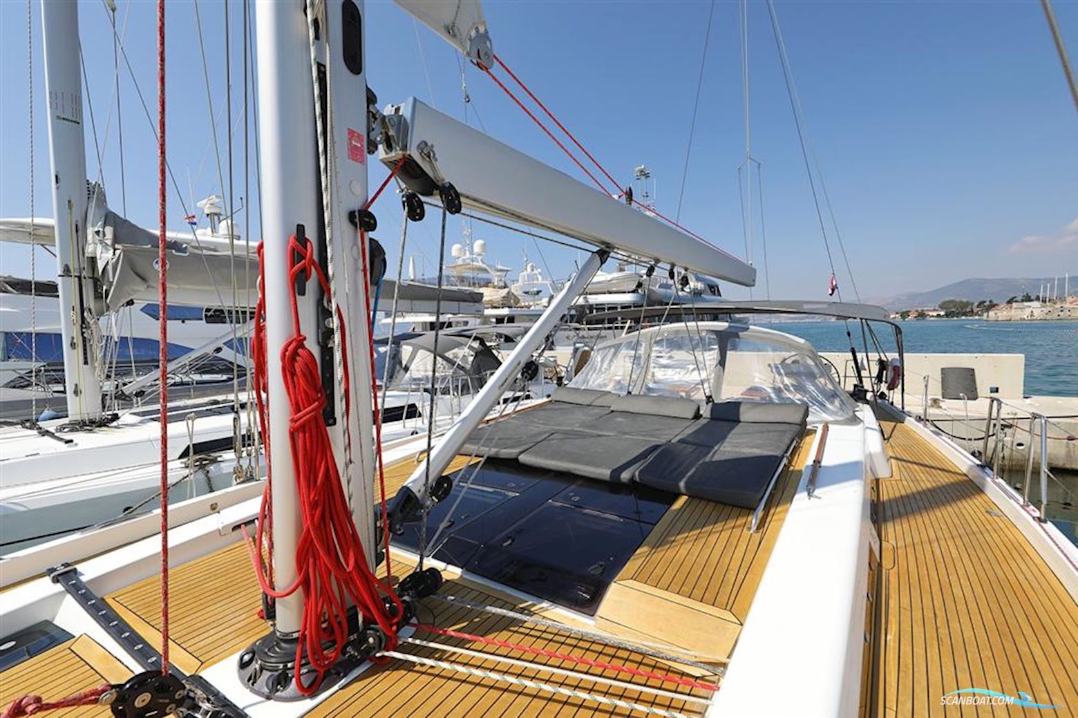 Hanse 588