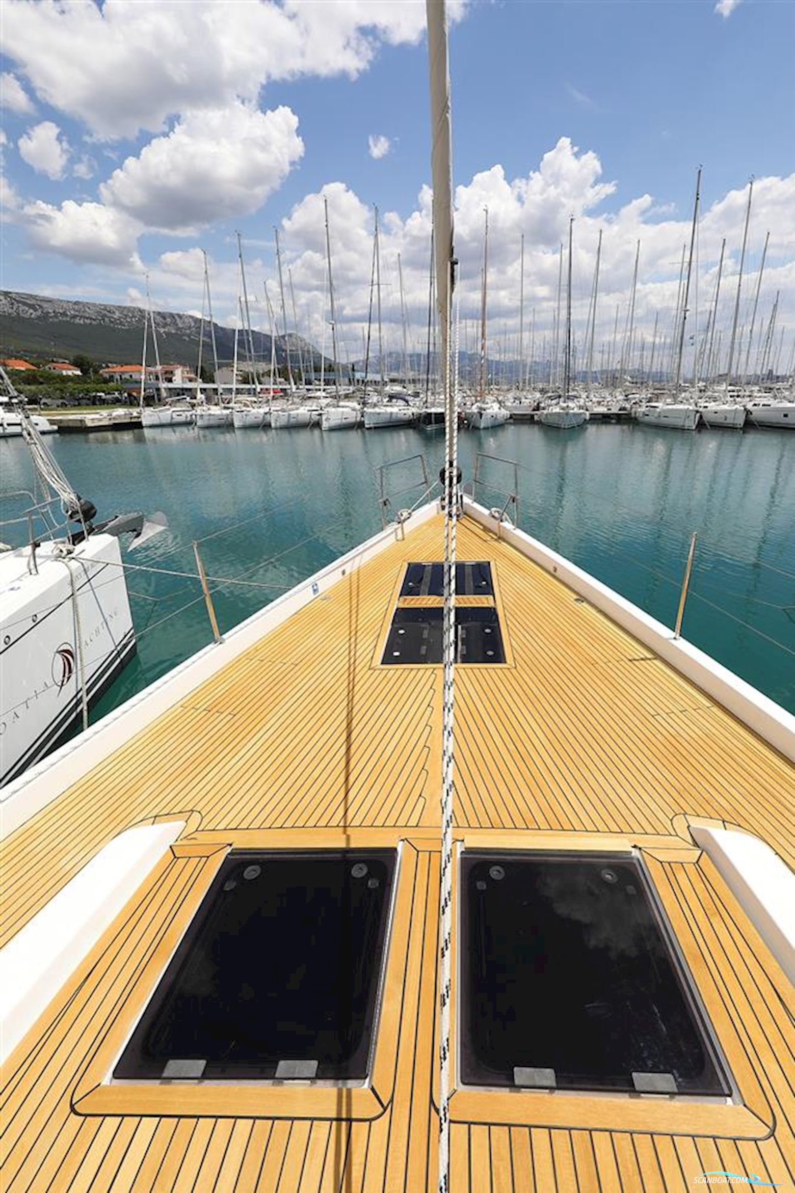 Hanse 588
