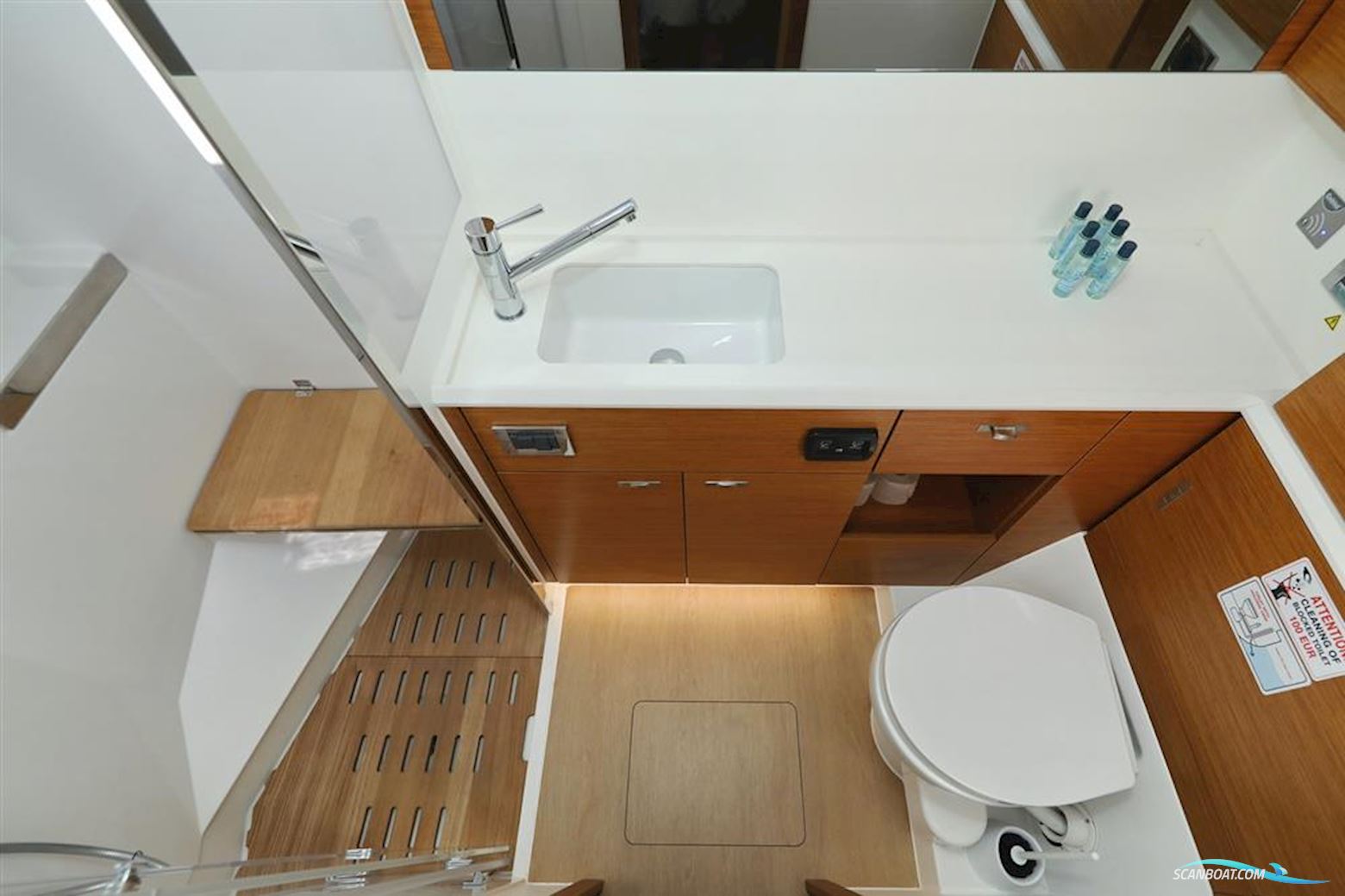 Hanse 590
