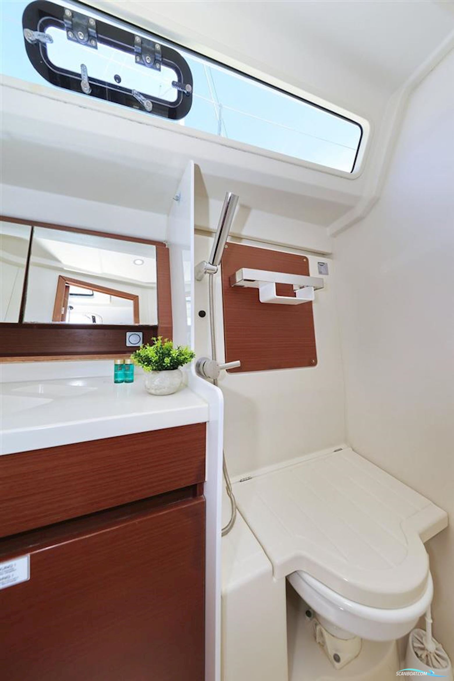 Hanse Yachts 388