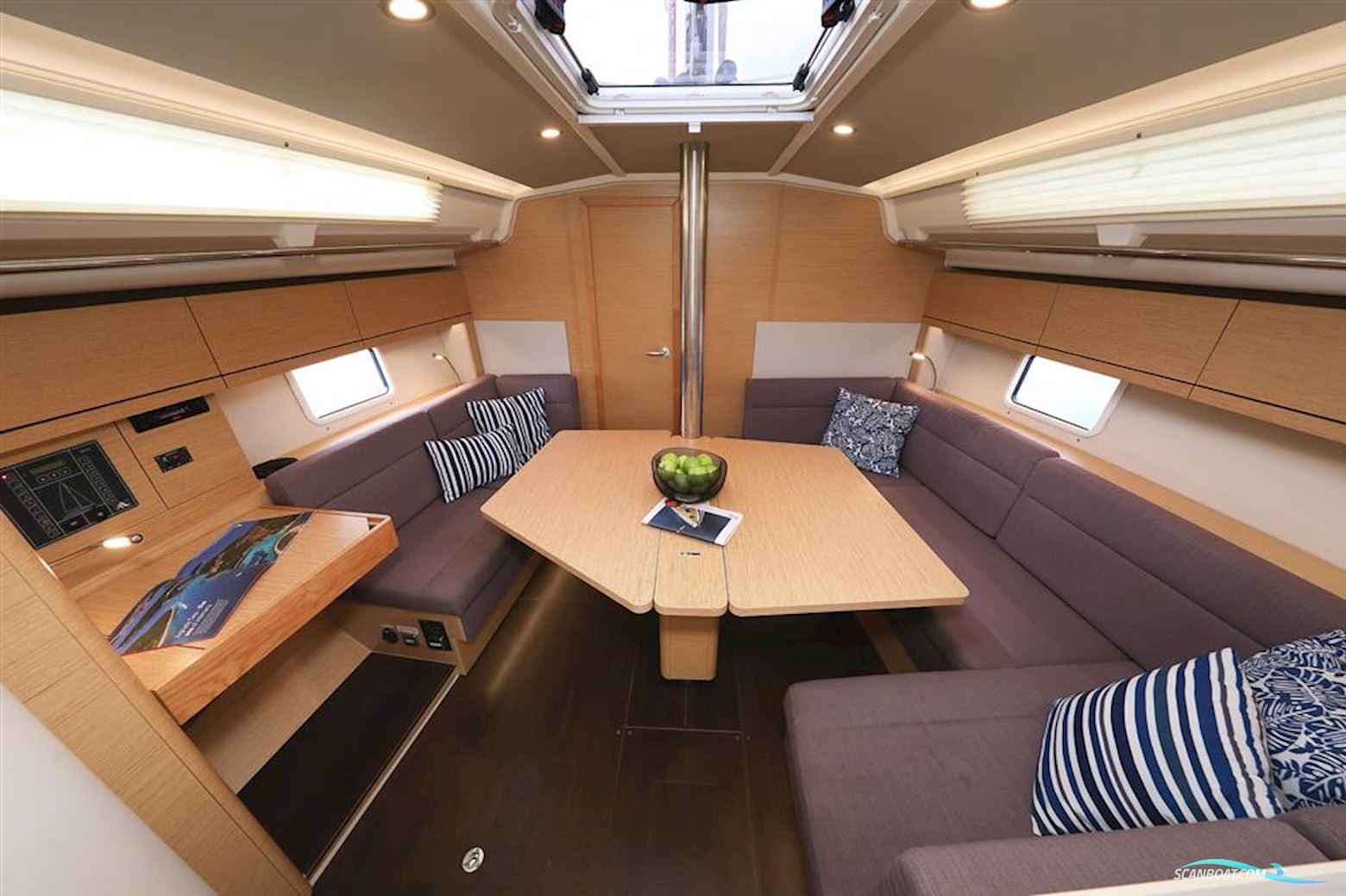 Hanse Yachts 418