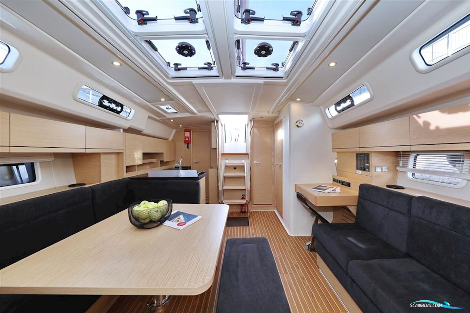 Hanse Yachts 458