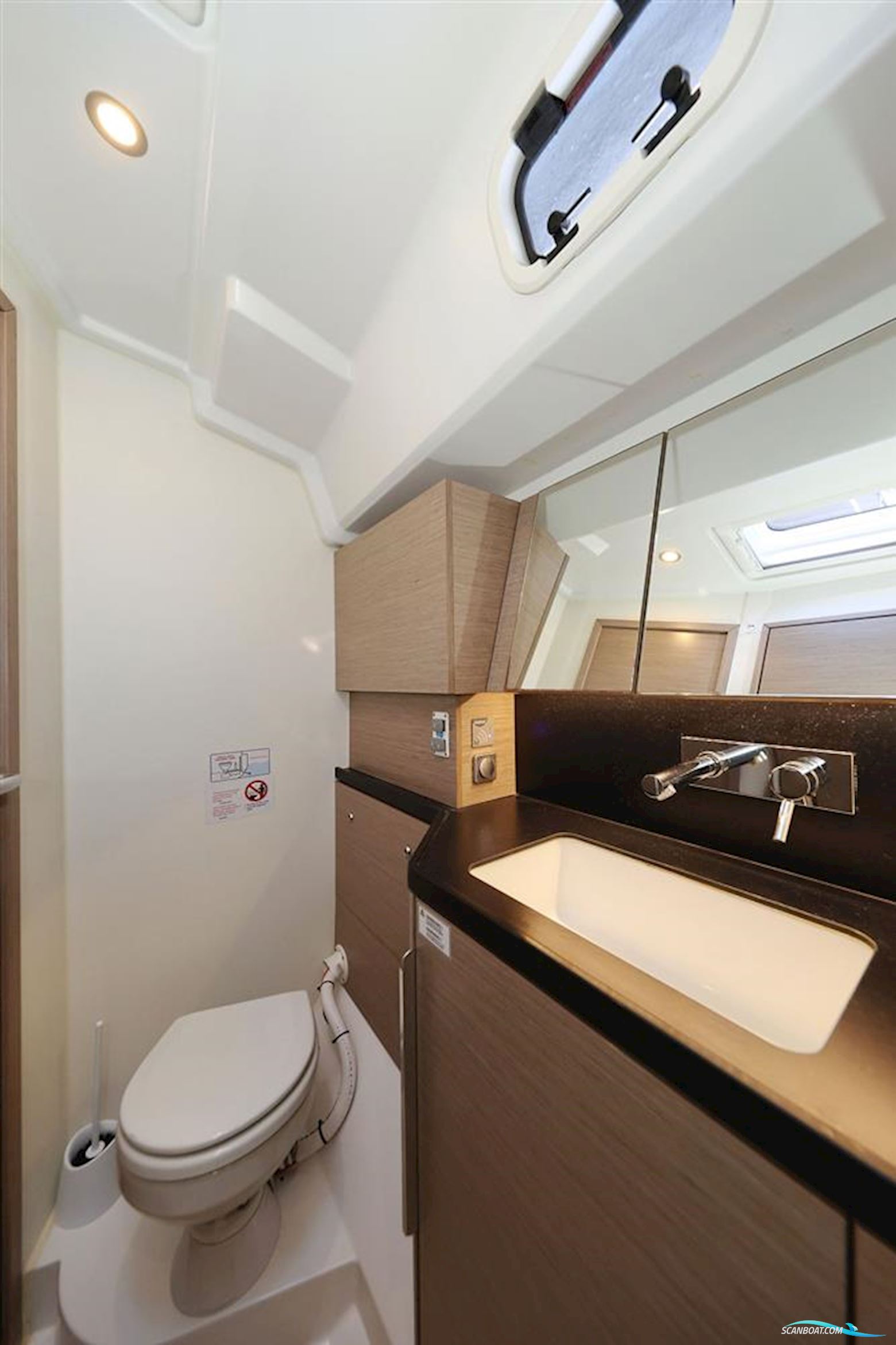 Hanse Yachts 460