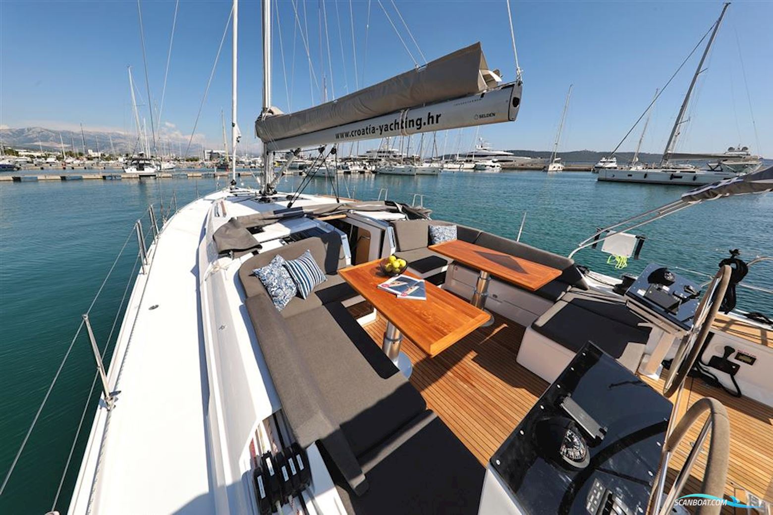 Hanse Yachts 460