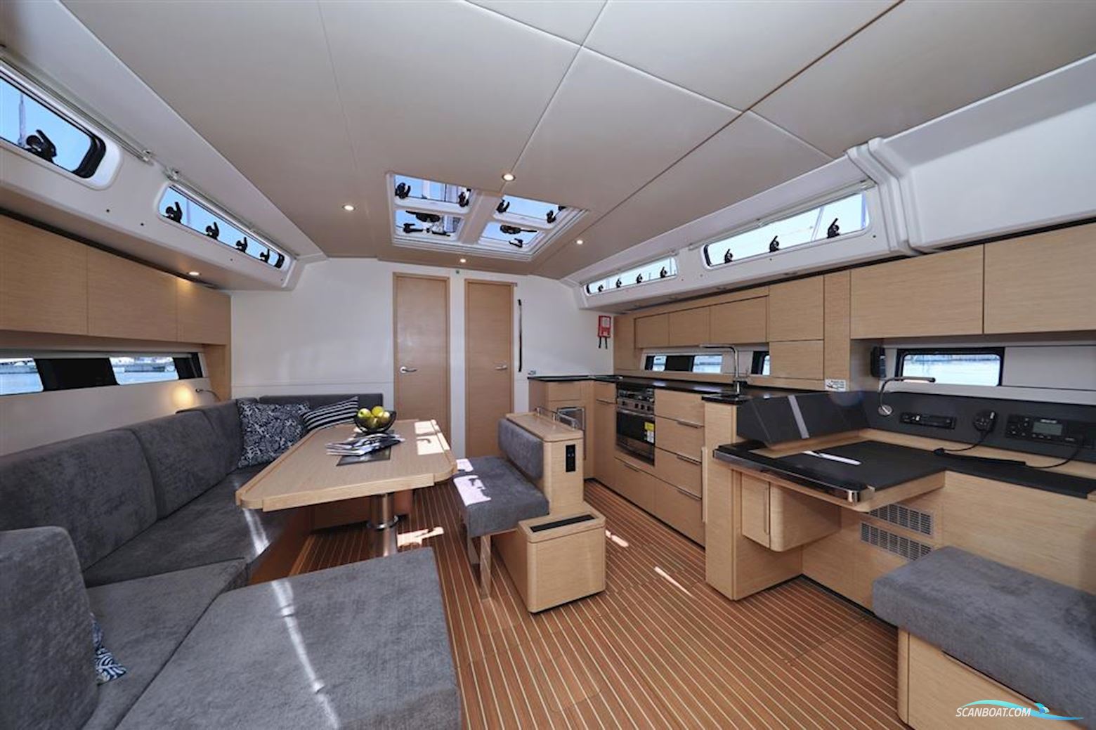 Hanse Yachts 460