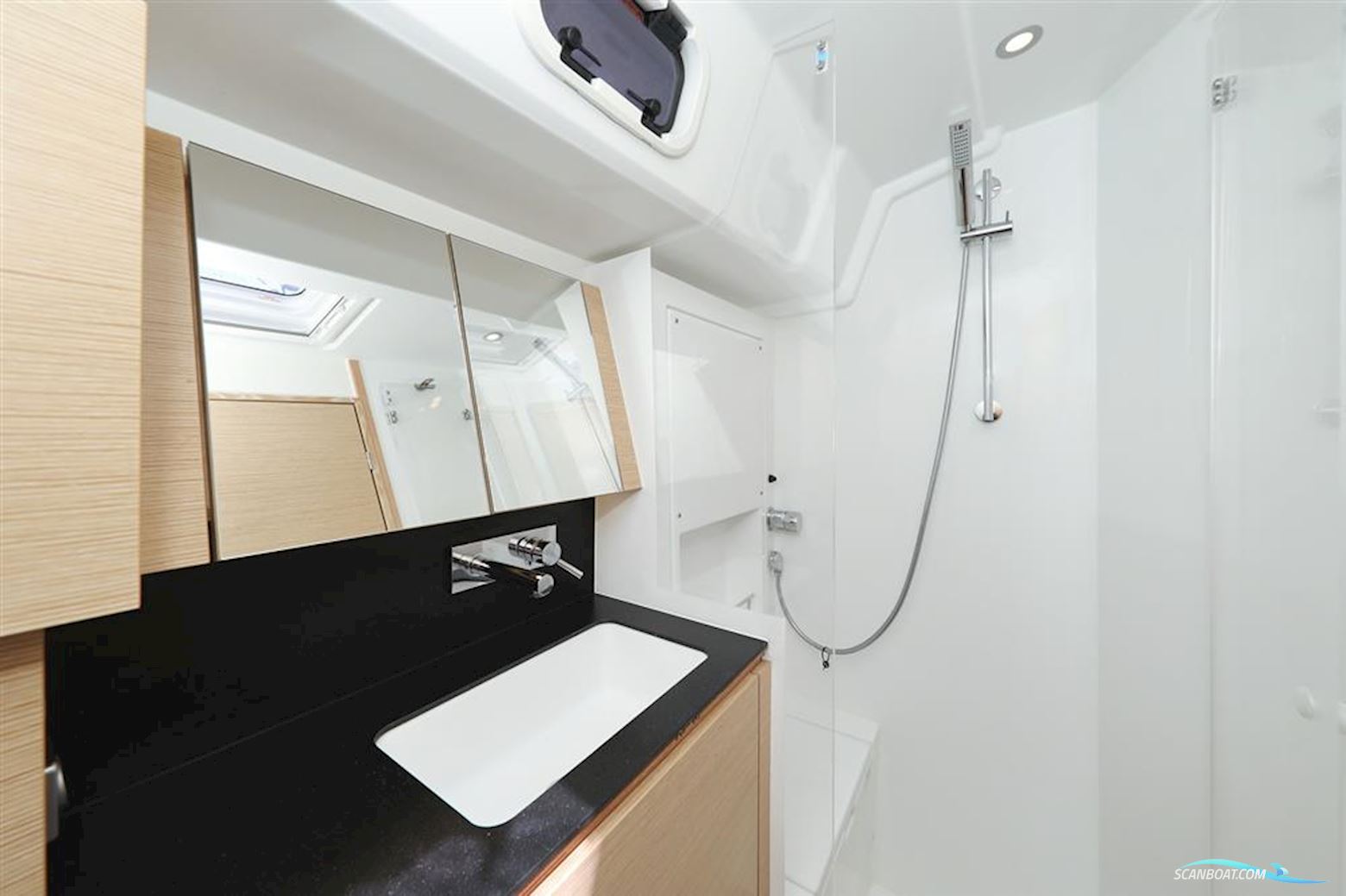 Hanse Yachts 460