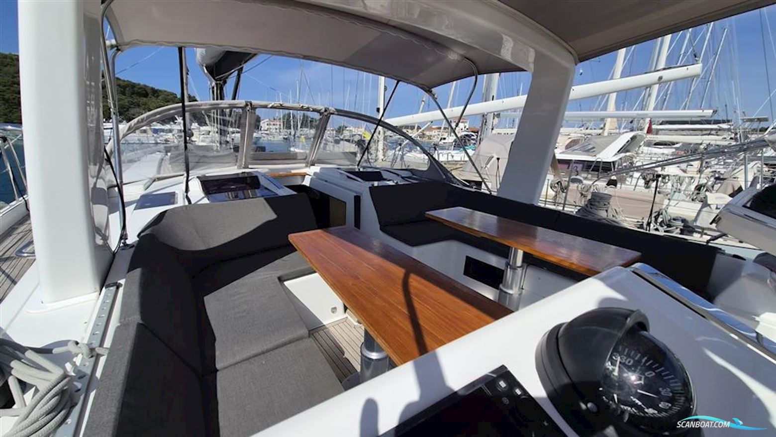 Hanse Yachts 588